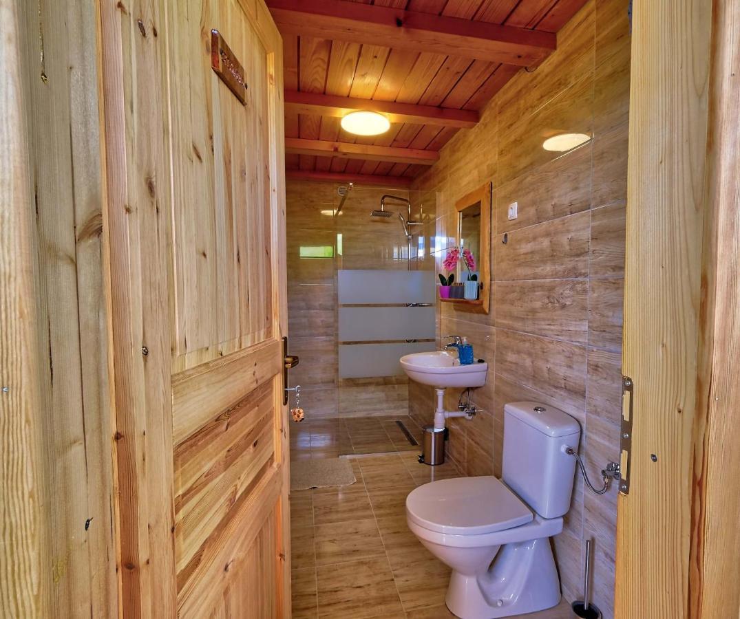 Glamping Brodej Hotel Vitanje Kültér fotó